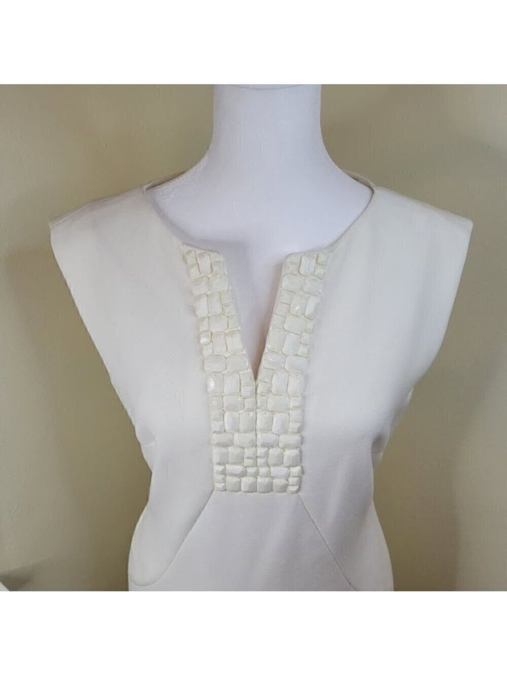 Tahari Sheath Dress Sleeveless Embellished Ivory White V-Neck Women's Size 2 - Picture 9 of 14